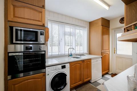 71a Warren Road, Chingford, London, E4 6QR