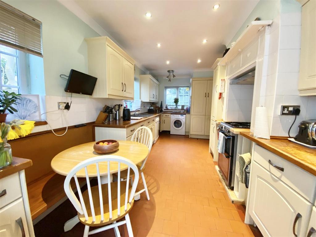 Ashcroft, Old Roman Road, Shrewsbury... 4 bed house for sale £600,000