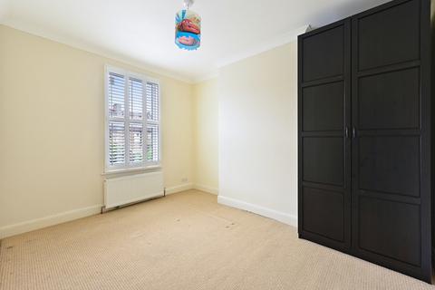 4 bedroom house to rent, Sandringham Avenue, SW20