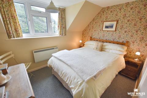 undefined, Abercastle, Haverfordwest
