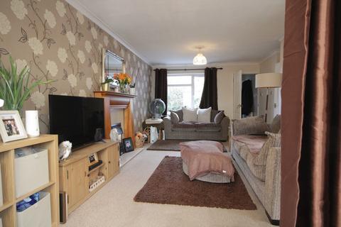 3 bedroom semi-detached house for sale, Goldsmith Close, Thatcham, RG18