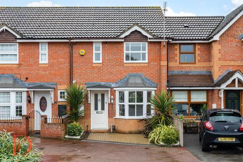 2 bedroom house for sale - Tewkesbury Close, Loughton IG10
