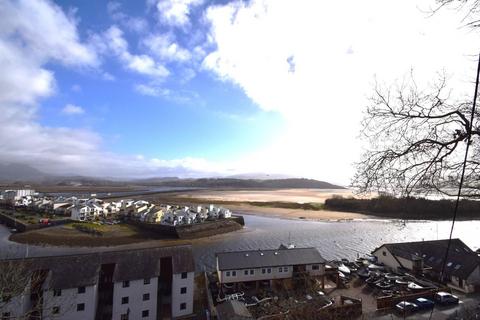 5 bedroom end of terrace house for sale, Garth Road, Porthmadog