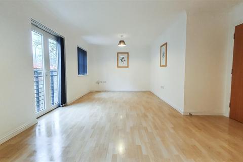 2 bedroom apartment to rent - Pimlico Court, Pegs Lane, Hertford