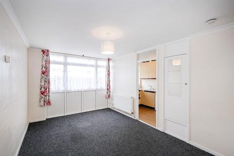 52 Gardner Close, London, E11 2HN