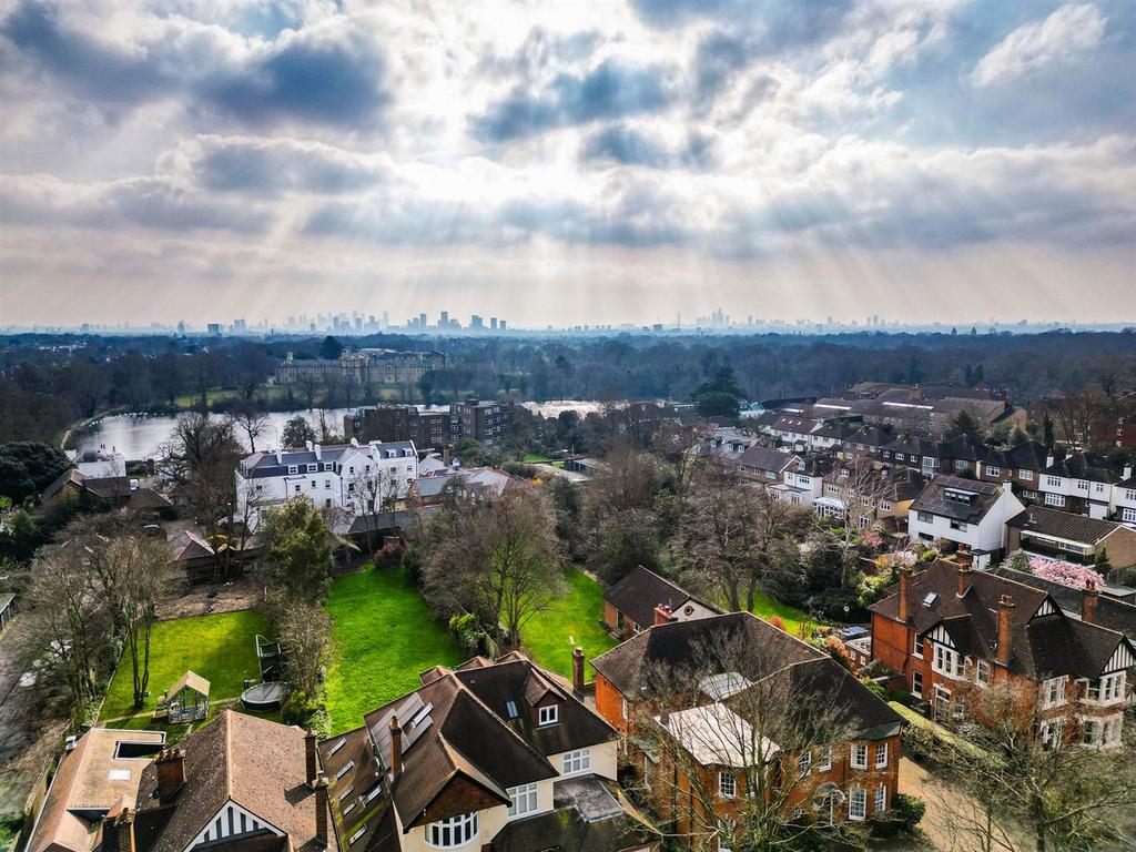 Gartina Hermitage Walk drone-6 resized.jpg
