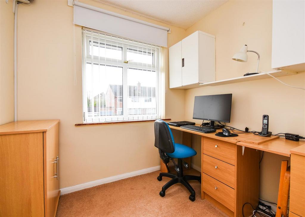 12 Oakfield Road - Bedroom 3.jpg