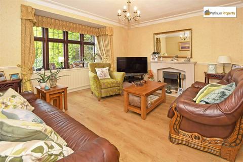 3 bedroom detached house for sale, Windmill Hill, Stoke-On-Trent ST3