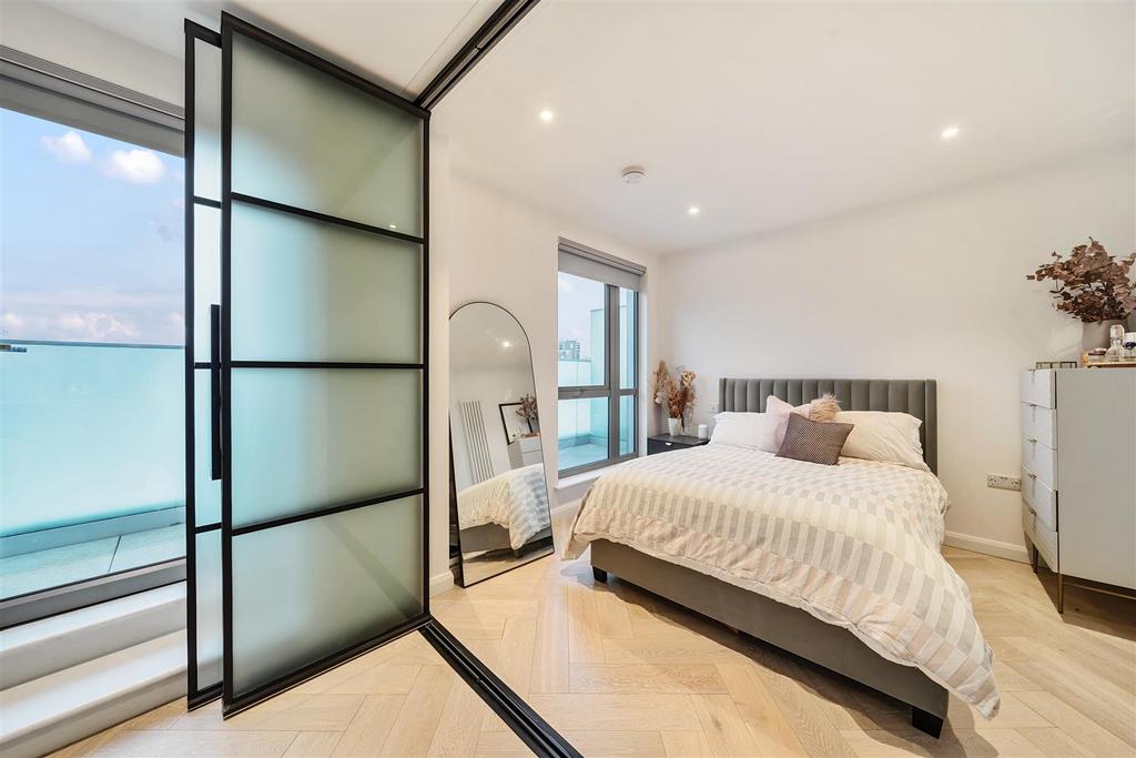Bedroom 4.jpg