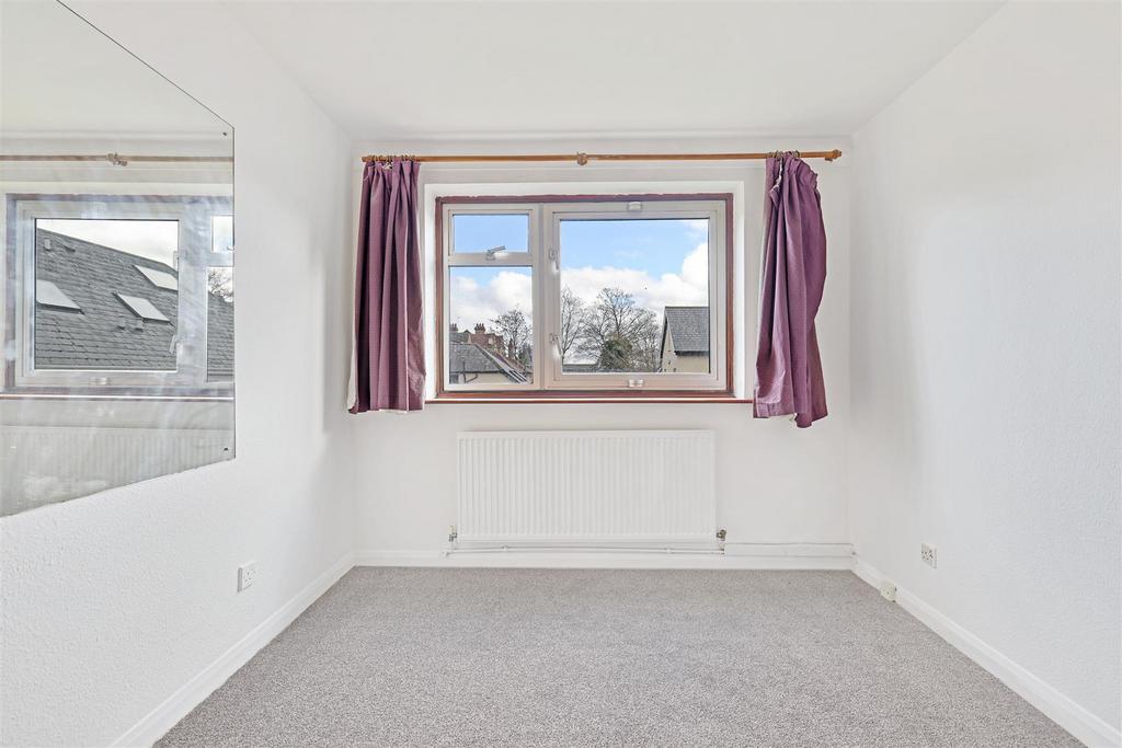 Bedroom 6.jpg