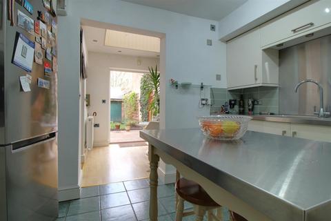 9 Brunswick Square, Gloucester, GL1 1UG