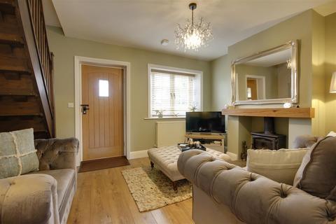 2 bedroom terraced house for sale, Sandringham Cottages, Brantingham