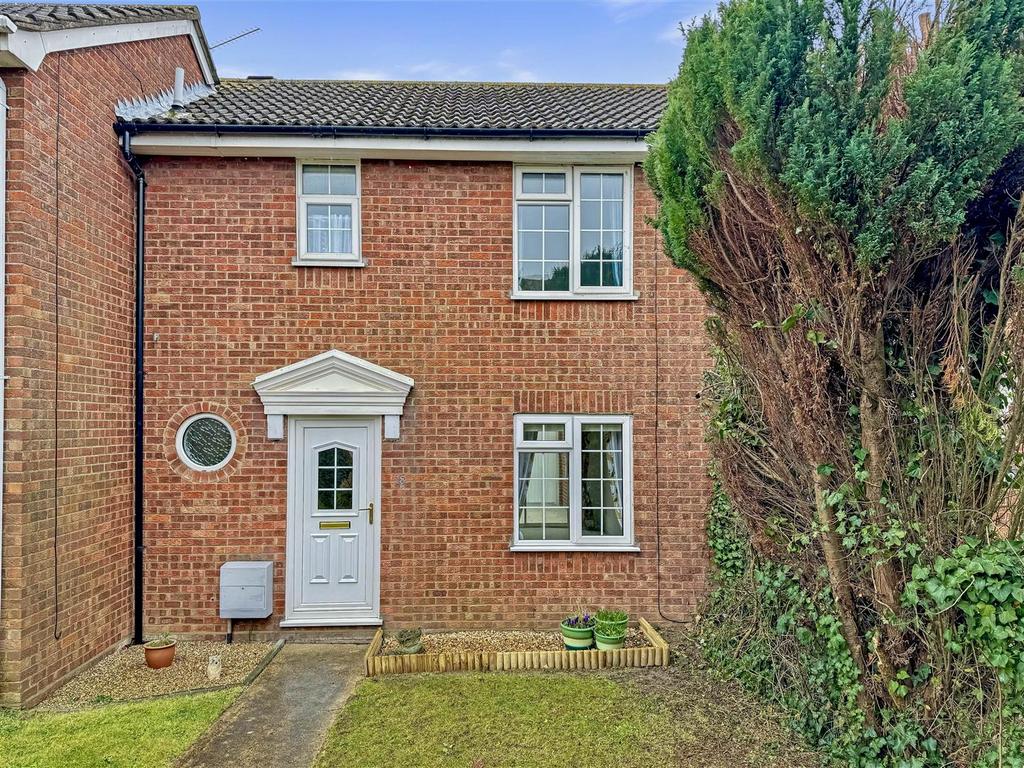 Rosedale Gardens, Carlton Colville 3 bed terraced house for sale £200,000