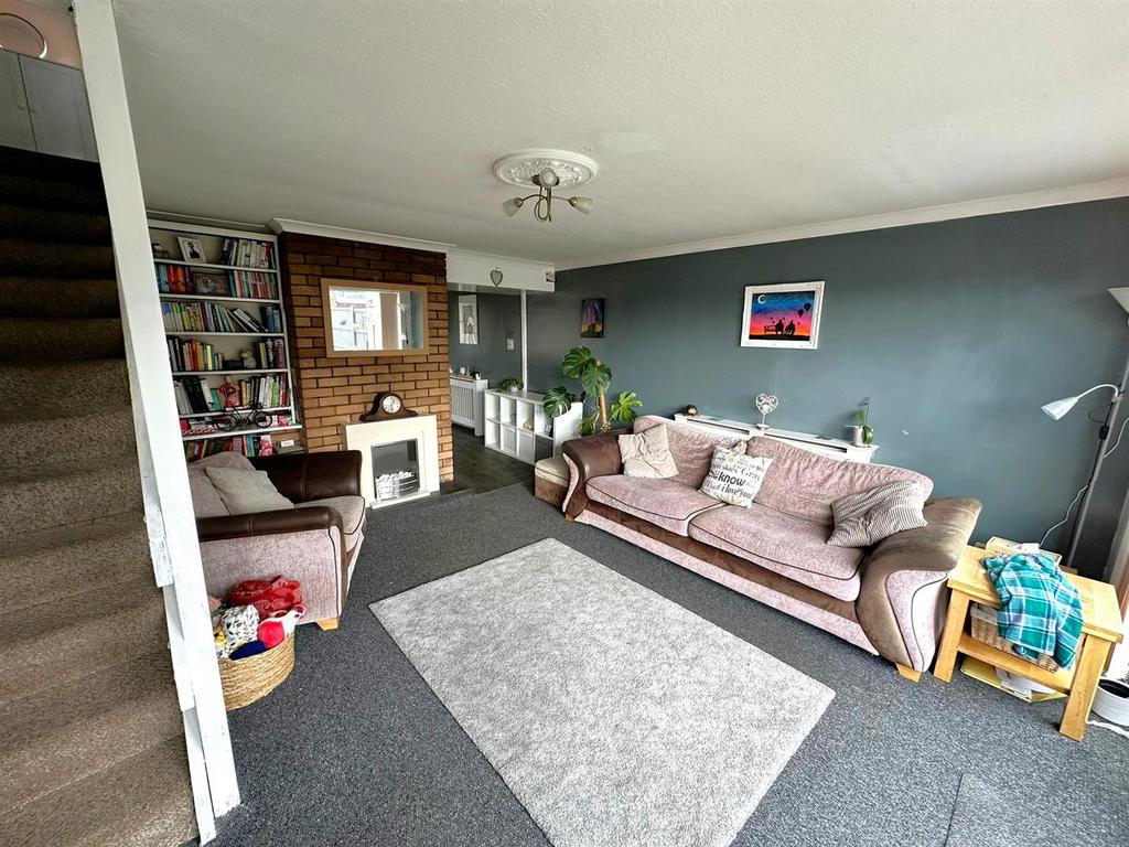 Whats App Image 2024-03-08 at 09.25.39 67236210.jpg