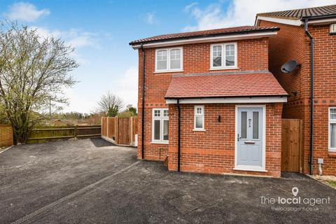 3 bedroom detached house for sale, Norman Close, Epsom