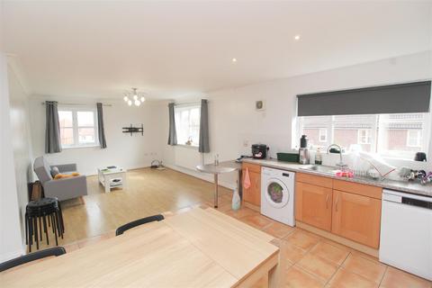 3 bedroom apartment for sale, Darwin Close, Medbourne, Milton Keynes