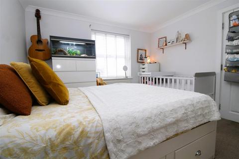 44 College Square, Westgate-on-sea, CT8 8BW