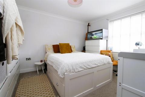 44 College Square, Westgate-on-sea, CT8 8BW