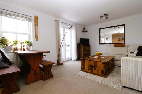 44 College Square, Westgate-on-sea, CT8 8BW