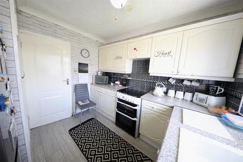 2 bedroom semi-detached bungalow for sale - Thorndale, Hull