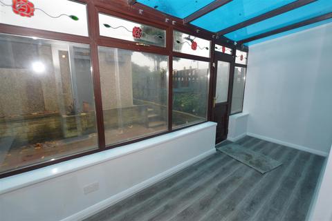 24 Brendon Walk, Bradford, BD4 9DD
