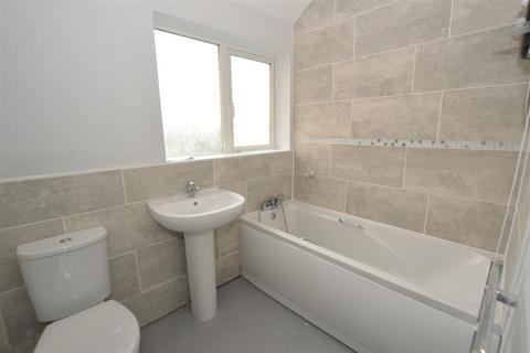 24 Brendon Walk, Bradford, BD4 9DD