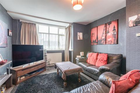 2 bedroom maisonette for sale, Woodham Lane, New Haw