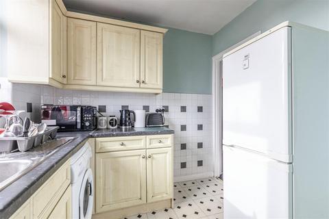 2 bedroom maisonette for sale, Woodham Lane, New Haw