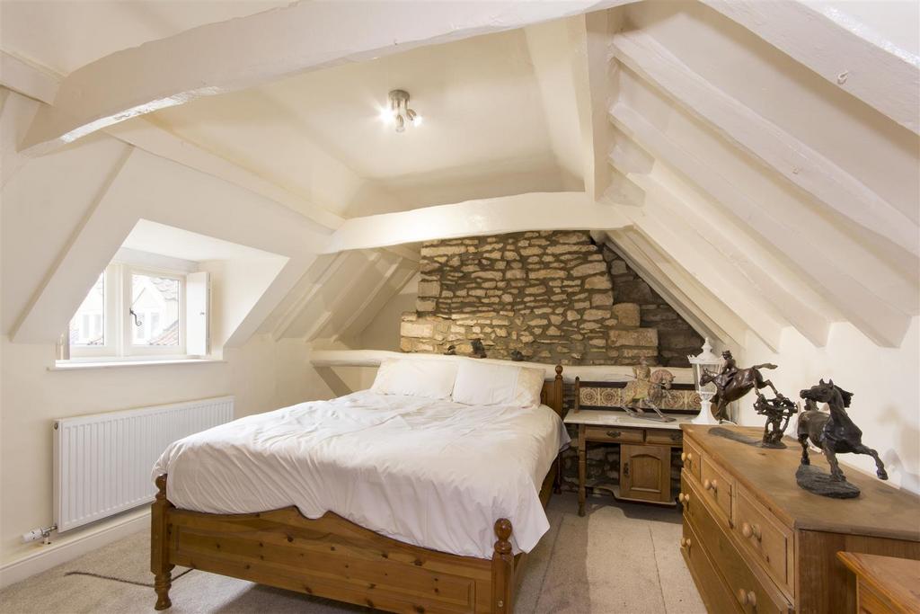 Bedroom With En-Suite and Dressing area