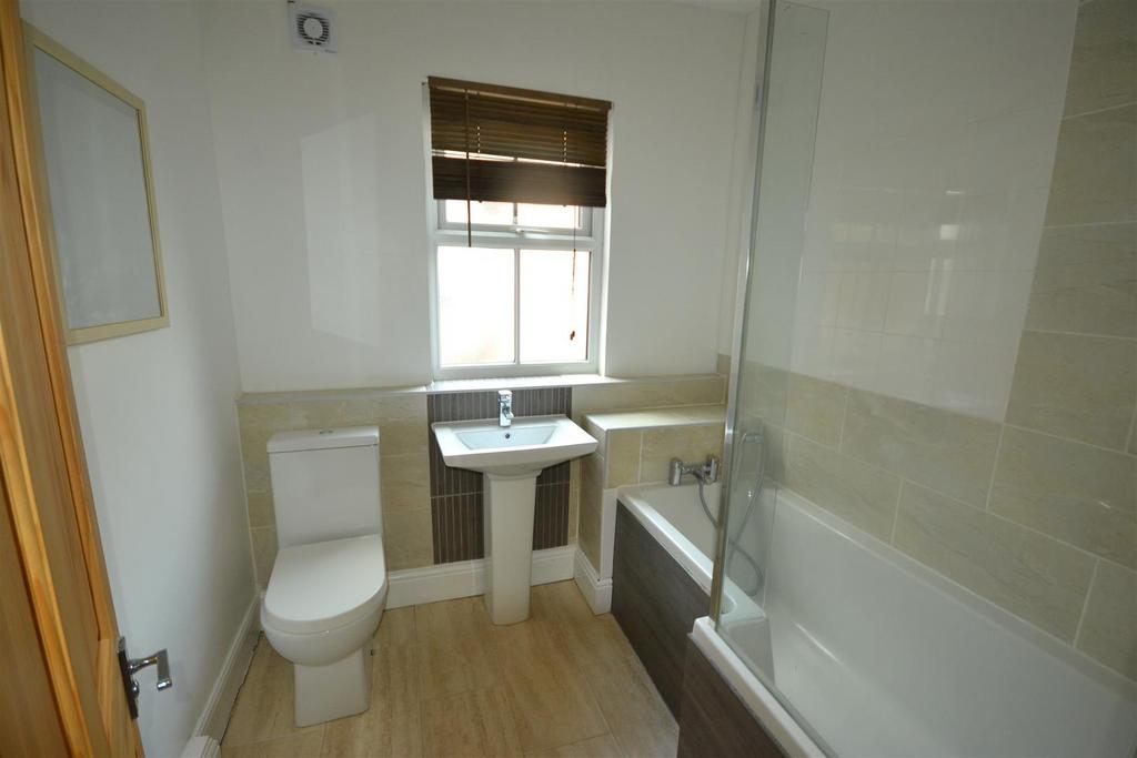 Bathroom suite