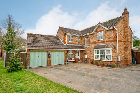 4 bedroom detached house for sale, Scholars Avenue, Hinchingbrooke Park, Huntingdon, PE29