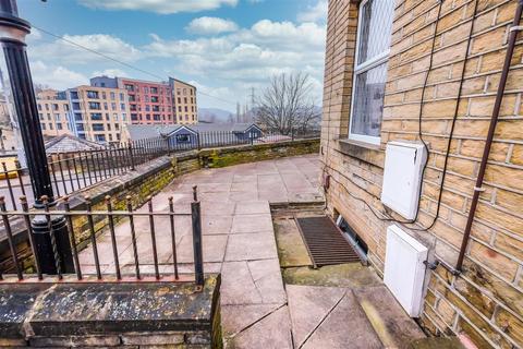 2 bedroom semi-detached house for sale, William Street, Brighouse