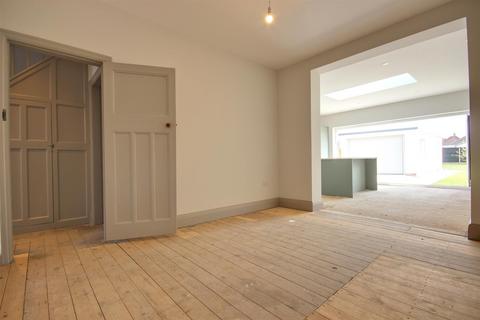 3 bedroom semi-detached house for sale, Woodhall Way, Beverley