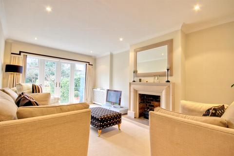 4 bedroom semi-detached house for sale, Mill Walk, Cottingham