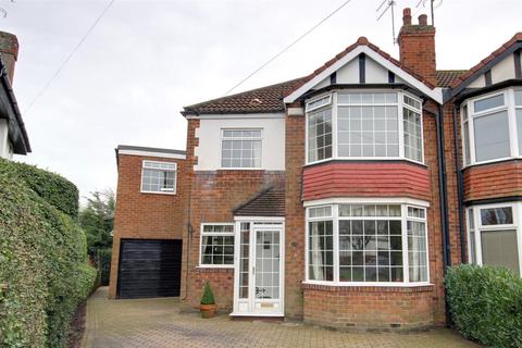 4 bedroom semi-detached house for sale, Mill Walk, Cottingham