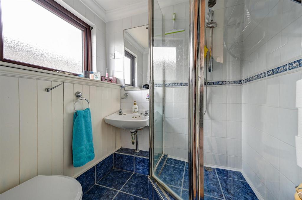 En-suite Shower Room.jpg