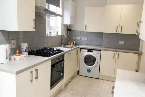 6 bedroom house share to rent, Nottingham NG9