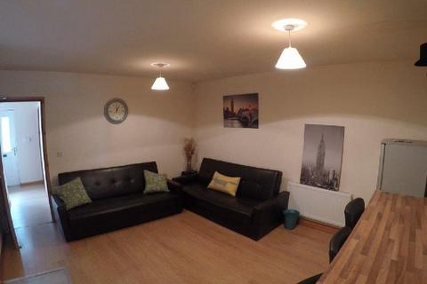 6 bedroom house share to rent, Nottingham NG7