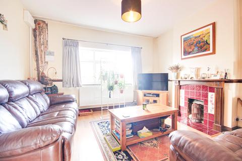 92 Tuffley Avenue, Gloucester, GL1 5LZ