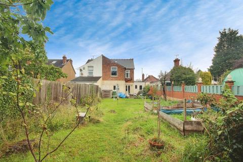 92 Tuffley Avenue, Gloucester, GL1 5LZ
