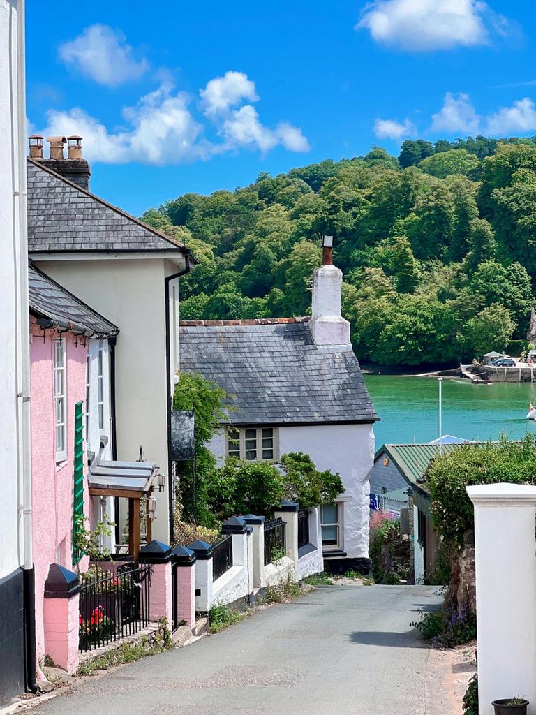 Street view   Crooks Cottage, Dittisham