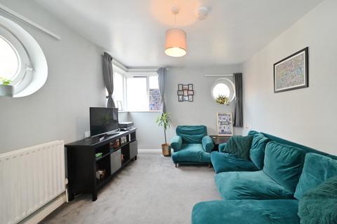 Flat 6, 34 Eastway, London, E9 5HU