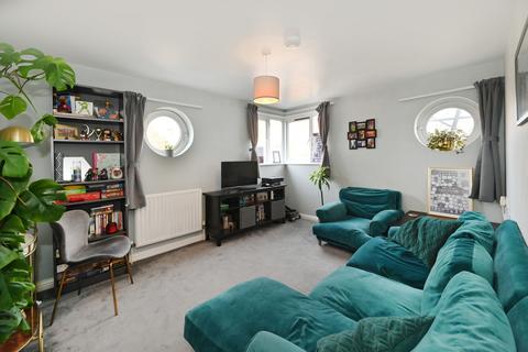 Flat 6, 34 Eastway, London, E9 5HU