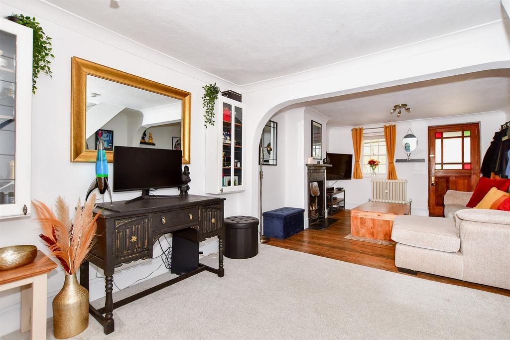 The Quarries, Boughton Monchelsea, Maidstone, Kent 2 bed terraced house