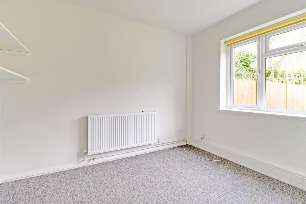 Bedroom/Office