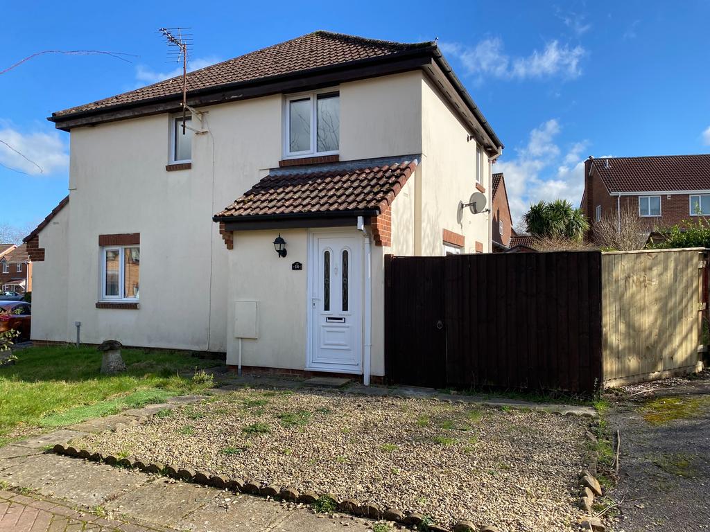 Phillip Close, Devizes SN10 1 bed terraced house to rent £750 pcm (£