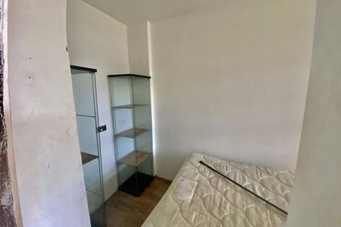 2 bedroom flat for sale, Collingwood Court, Sulgrave, Washington, Tyne and Wear, NE37 3ED