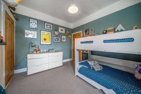 39 Hardwicke Road, London, N13 4SL