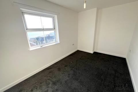 1 bedroom flat to rent, Flat 4 Liberal House, 96 Charles Street, Milford Haven, Pembrokeshire. SA73 2HL