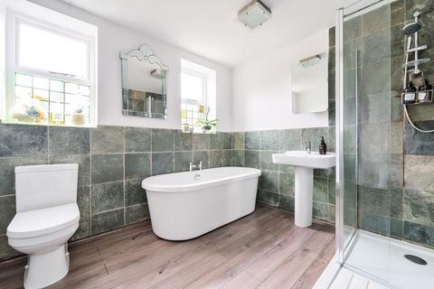 35 Park Road, Bingley, BD16 4BL